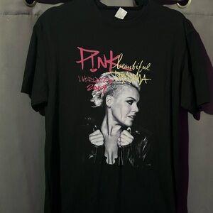 Pink Beautiful Trauma World Tour vintage 2017 T-Shirt medium MD